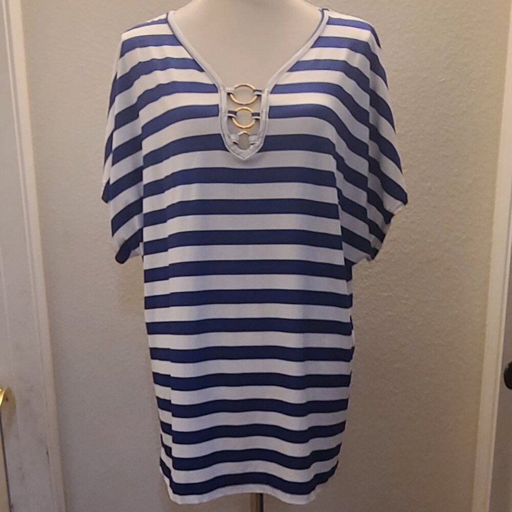 Blue & White Stripe Ring-Accent Short-Sleeve Top